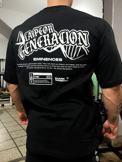 remera negra